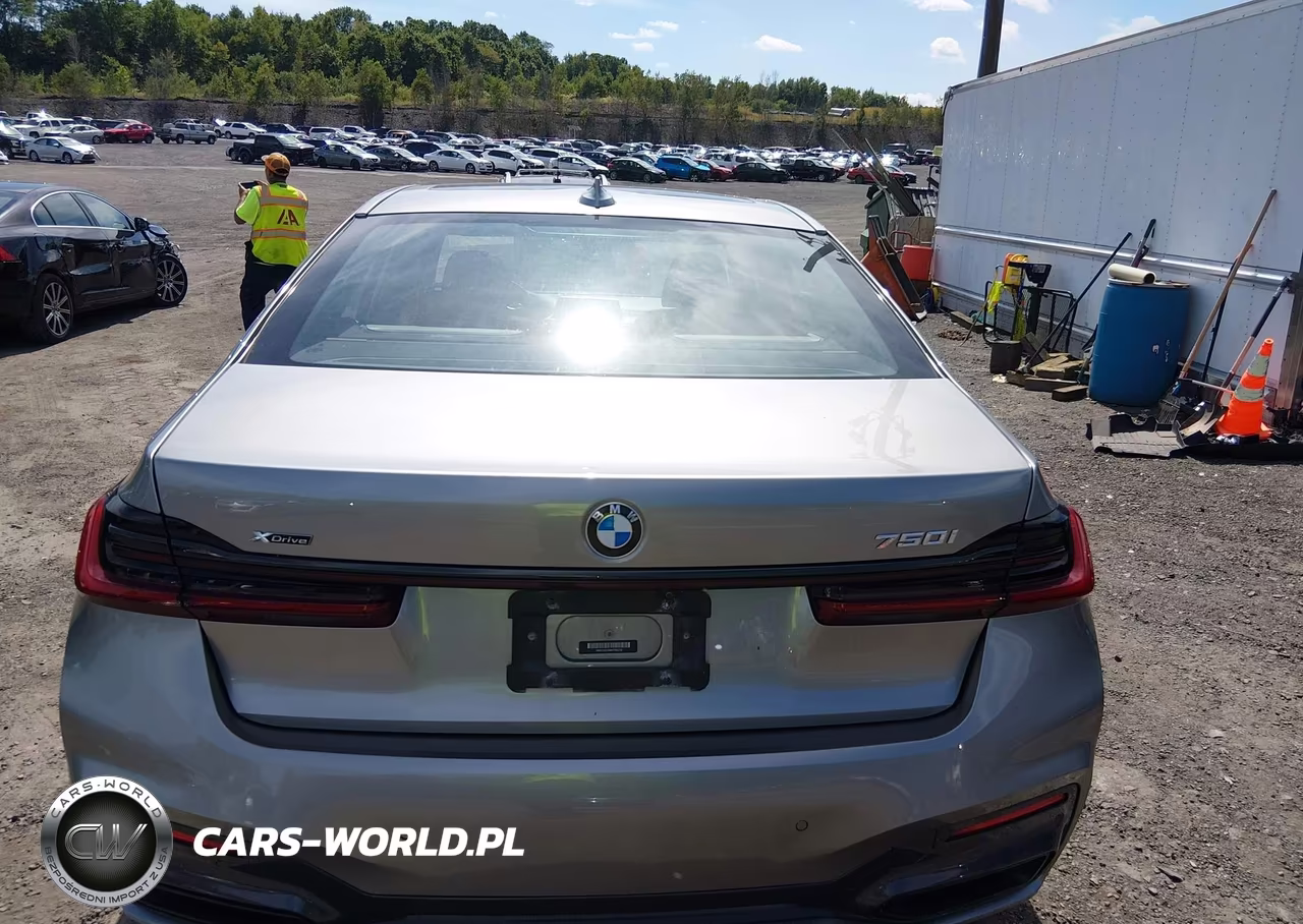 2021 BMW 750I xDrive VIN:WBA7U2C04MCF65379 - 16
