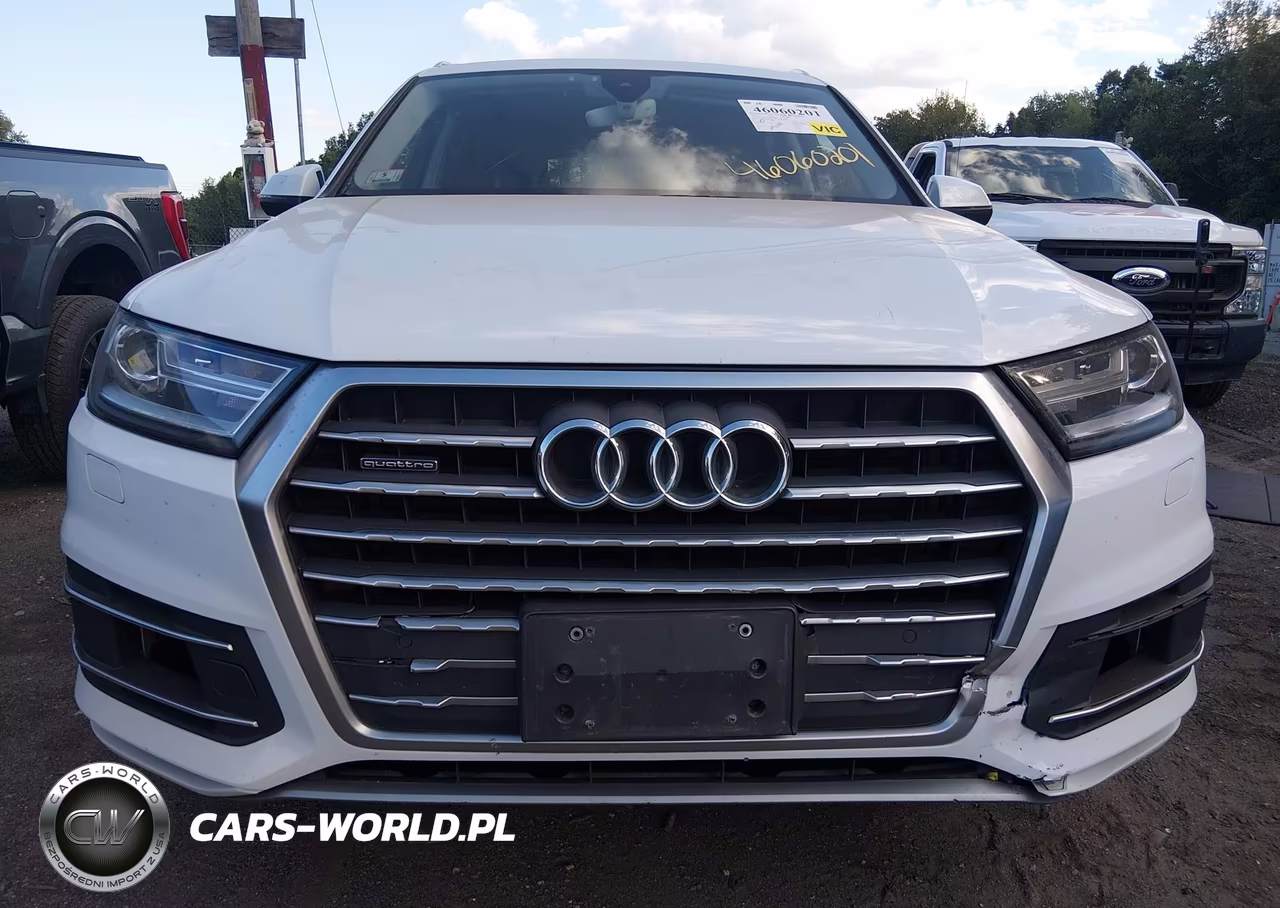 2017 Audi Q7 3.0T Premium VIN:WA1LAAF76HD000071 - 12