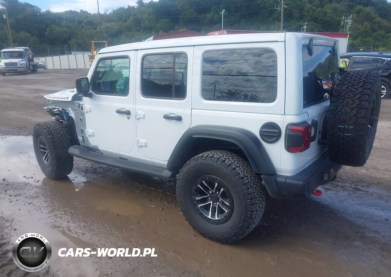 2024 Jeep Wrangler 4-Door Rubicon 4X4 VIN:1C4RJXFG6RW150433 - 3
