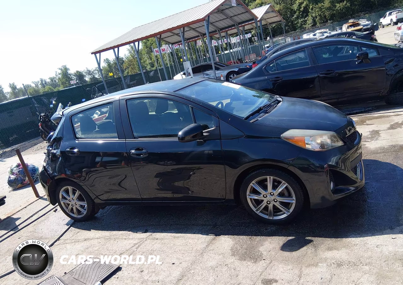 2014 Toyota Yaris Se (Tmc-Cbu Plant) VIN:JTDKTUD30ED584556 - 13