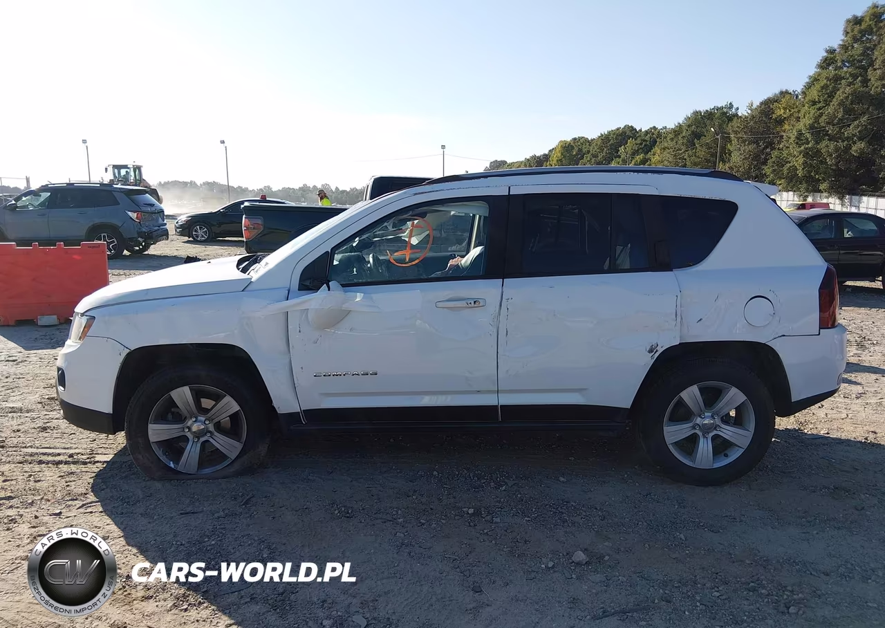 2016 Jeep Compass Latitude VIN:1C4NJDEB5GD773053 - 15