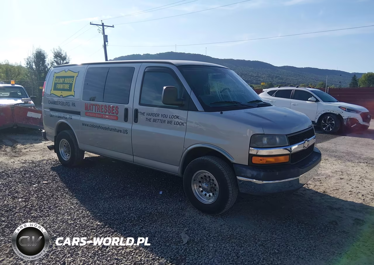 2008 Chevrolet Express Work Van – zdjęcie 1 z 11