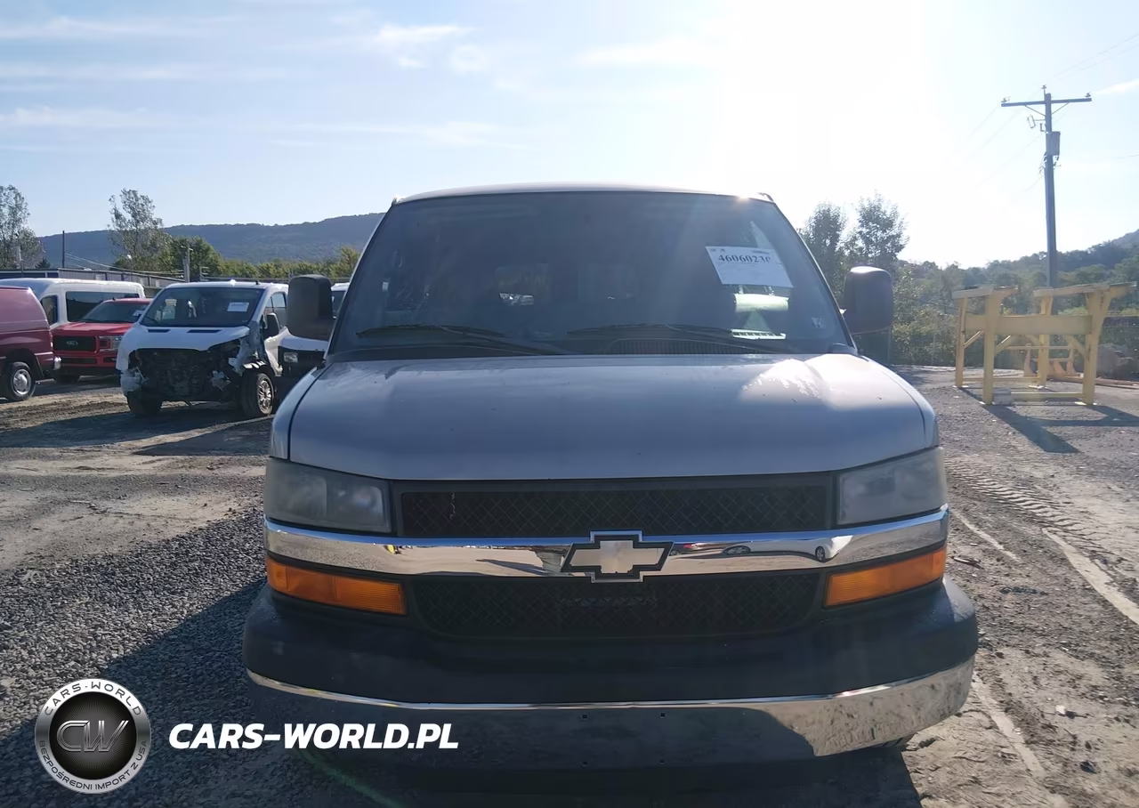 2008 Chevrolet Express Work Van VIN:1GCGG25KX81196423 - 6