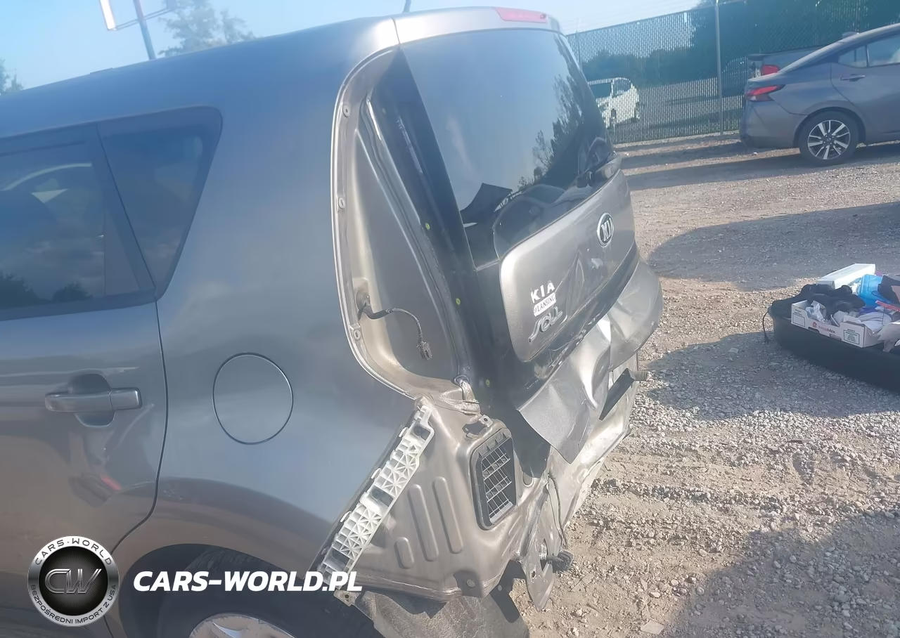 2015 Kia Soul VIN:KNDJN2A25F7227914 - 14
