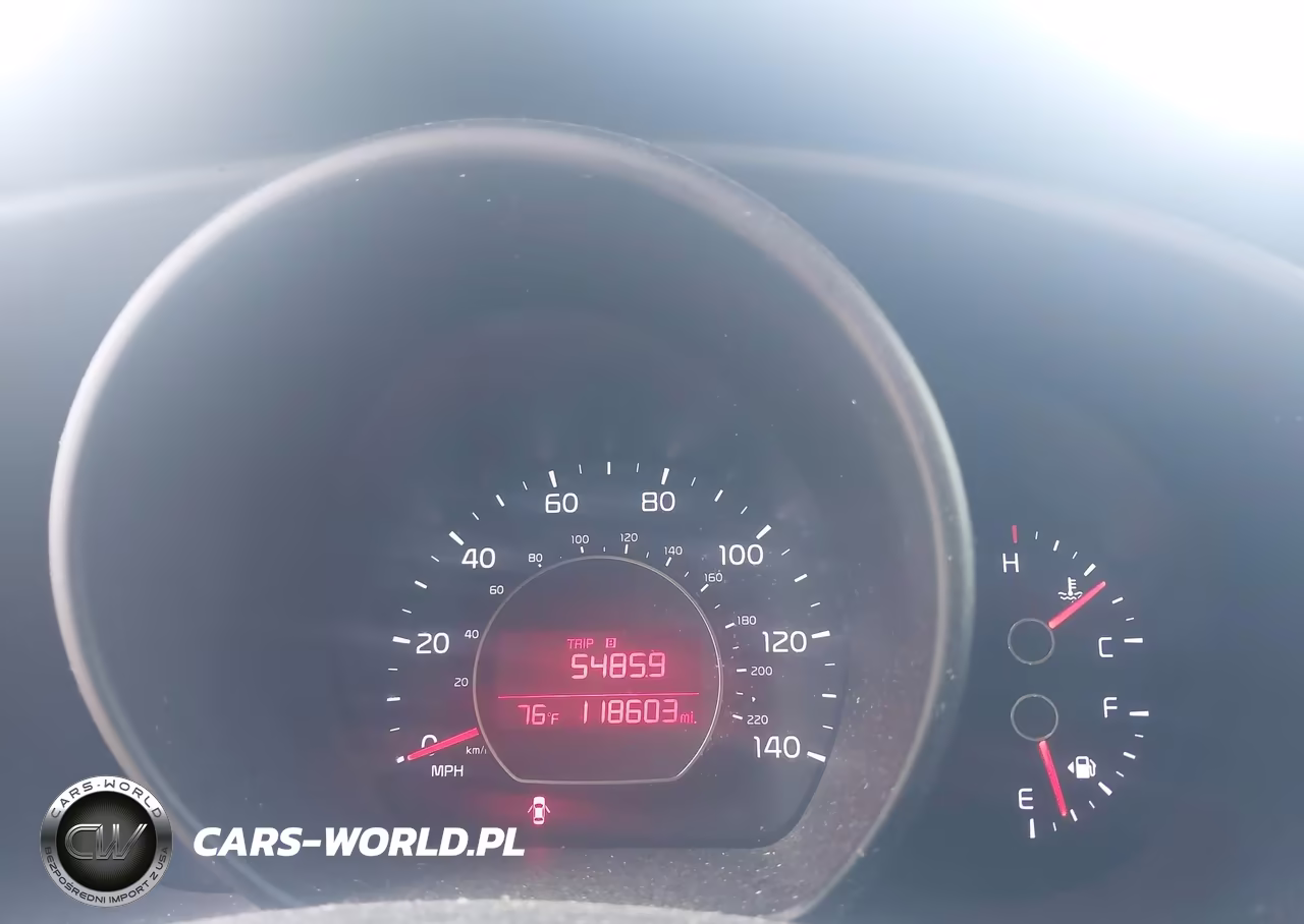 2015 Kia Soul VIN:KNDJN2A25F7227914 - 7