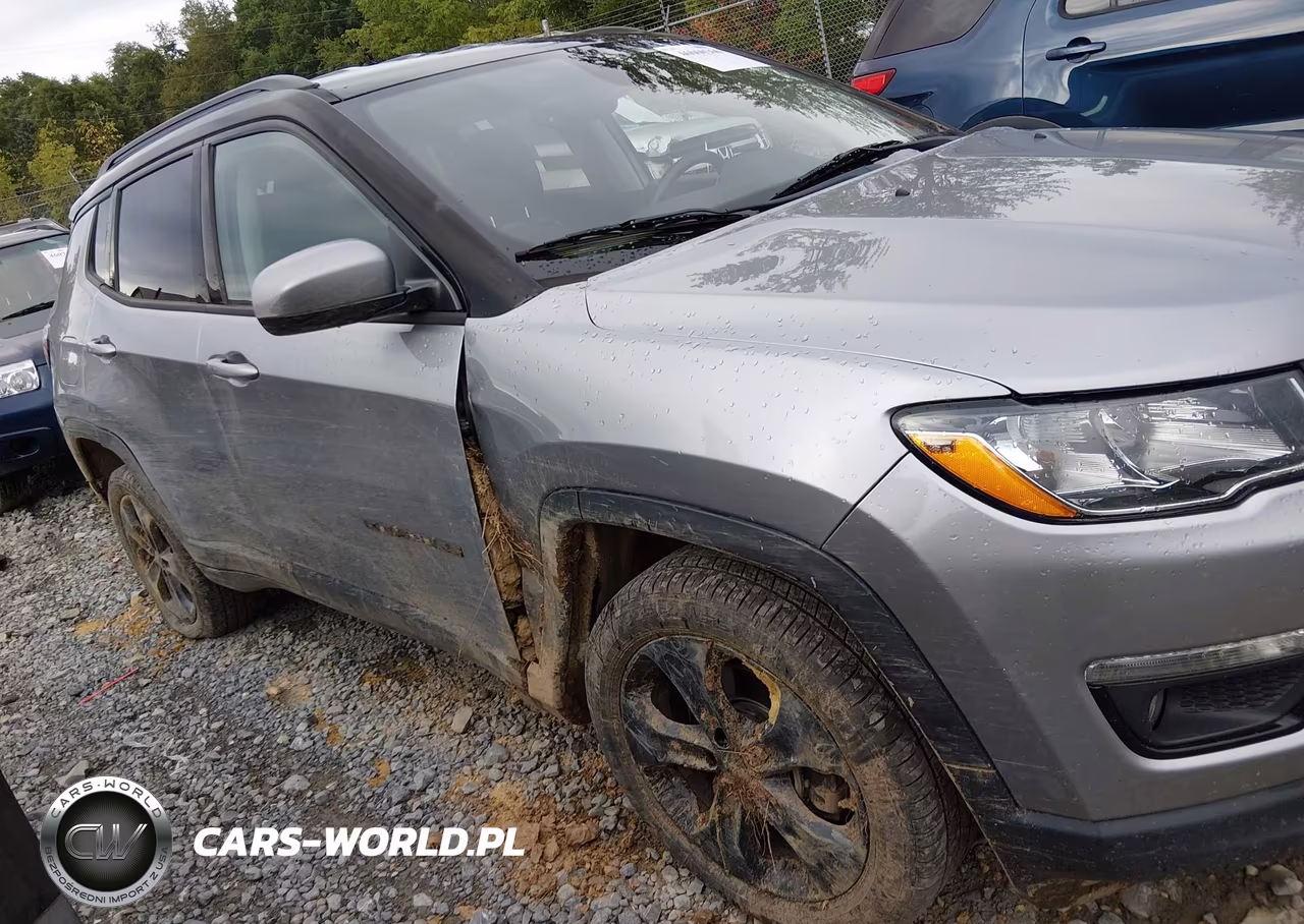 2018 Jeep Compass Altitude 4X4 VIN:3C4NJDBB4JT316305 - 6