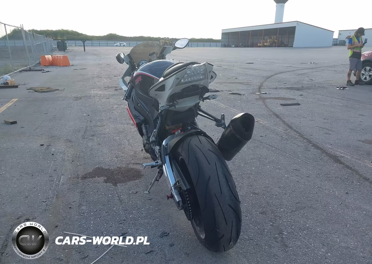 2014 BMW S 1000 Rr VIN:WB105340XEZL19239 - 3