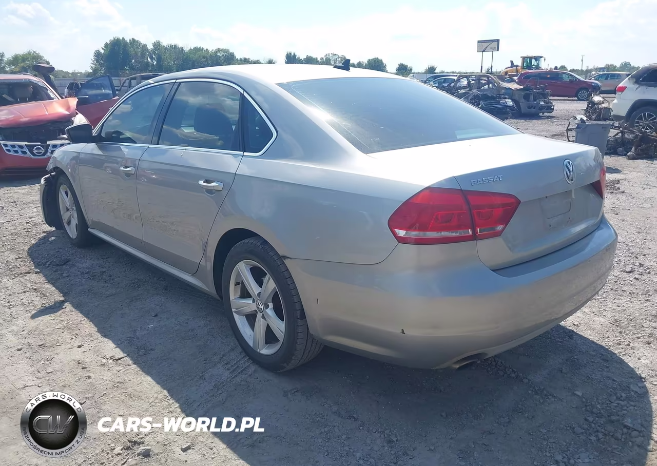 2013 Volkswagen Passat 2.5L Se VIN:1VWBP7A34DC100643 - 3