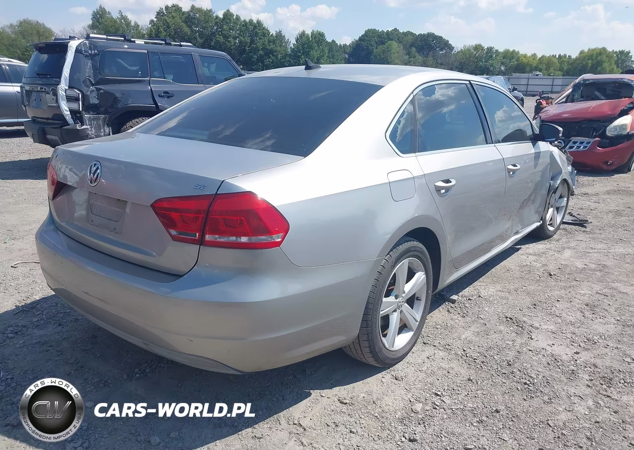 2013 Volkswagen Passat 2.5L Se VIN:1VWBP7A34DC100643 - 4