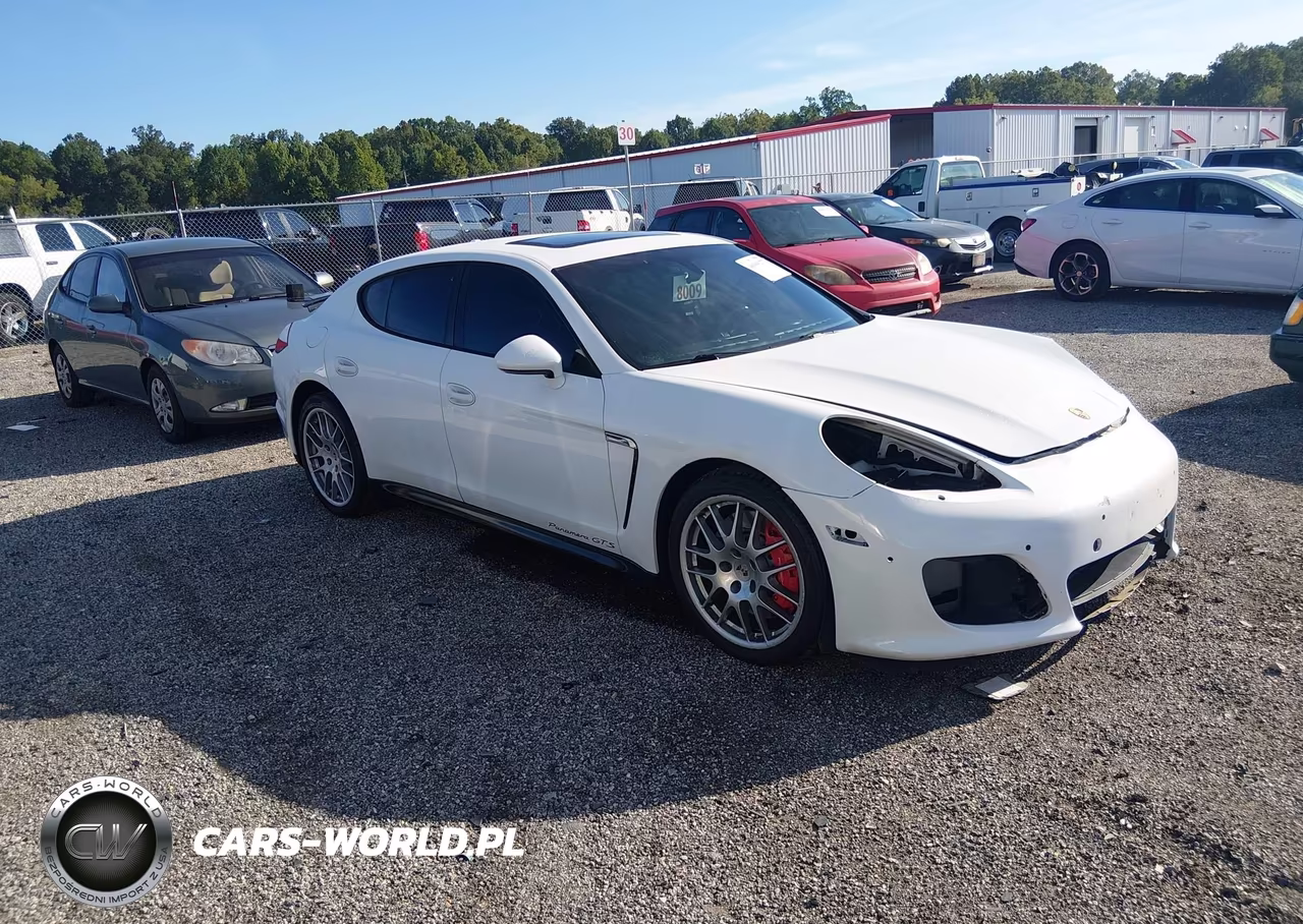 2013 Porsche Panamera Gts