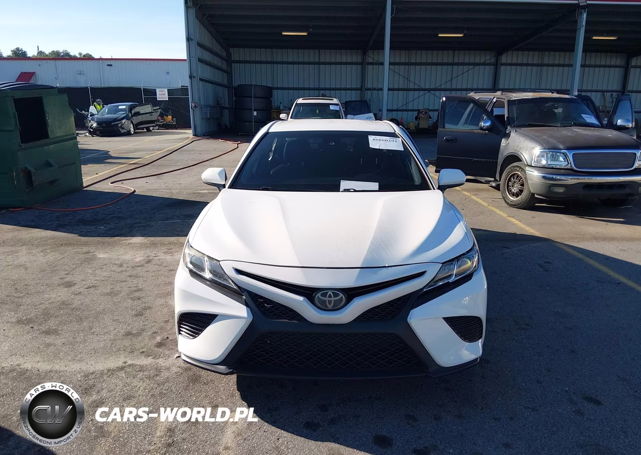 2018 Toyota Camry Se VIN:JTNB11HK0J3070109 - 12