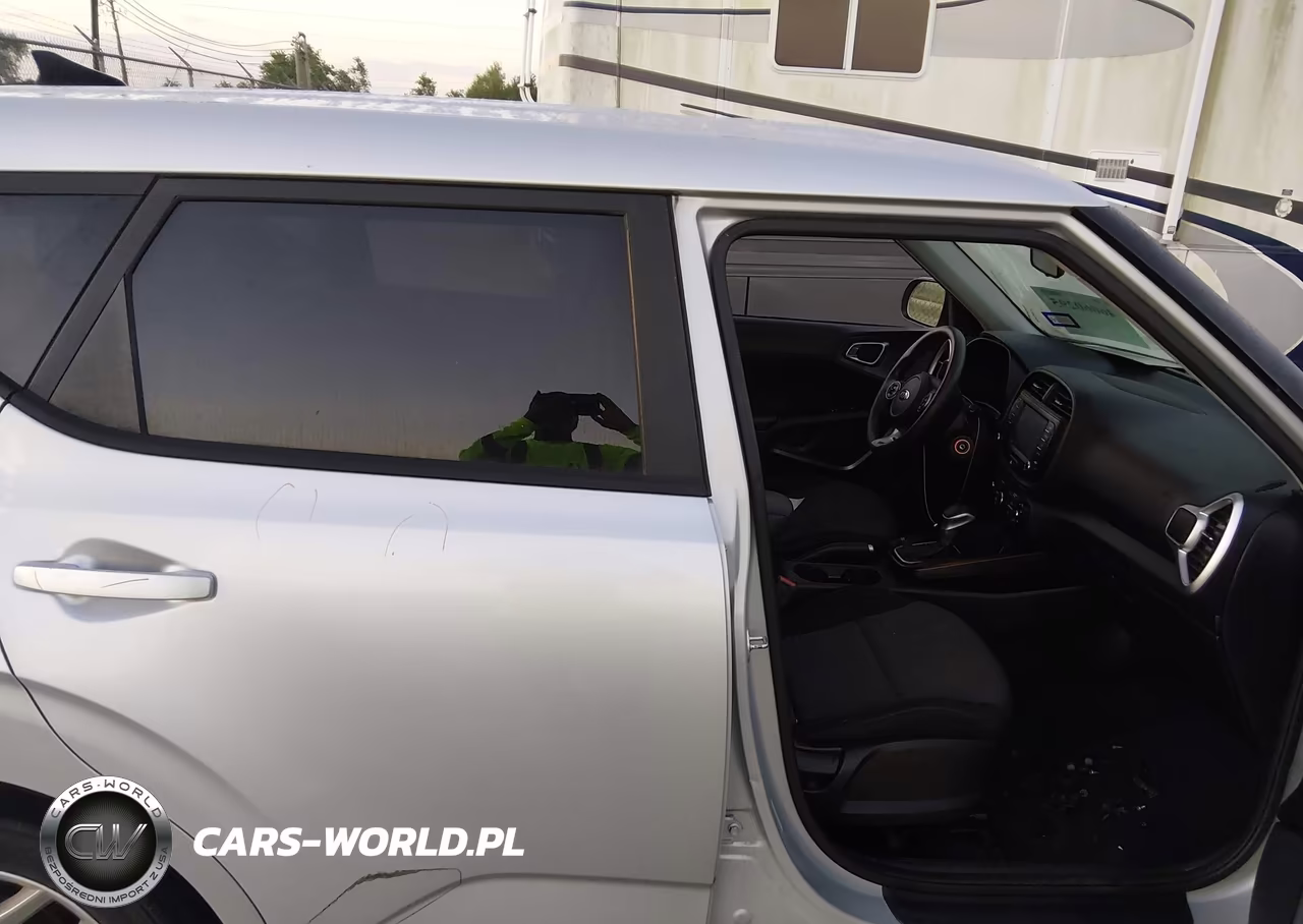 2021 Kia Soul S VIN:KNDJ23AU5M7770600 - 5