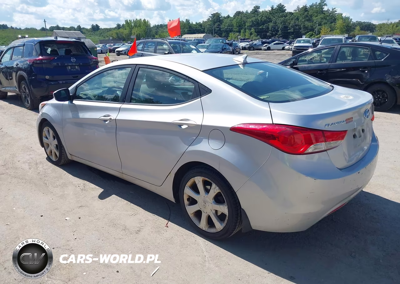 2013 Hyundai Elantra Limited VIN:5NPDH4AE3DH284115 - 3