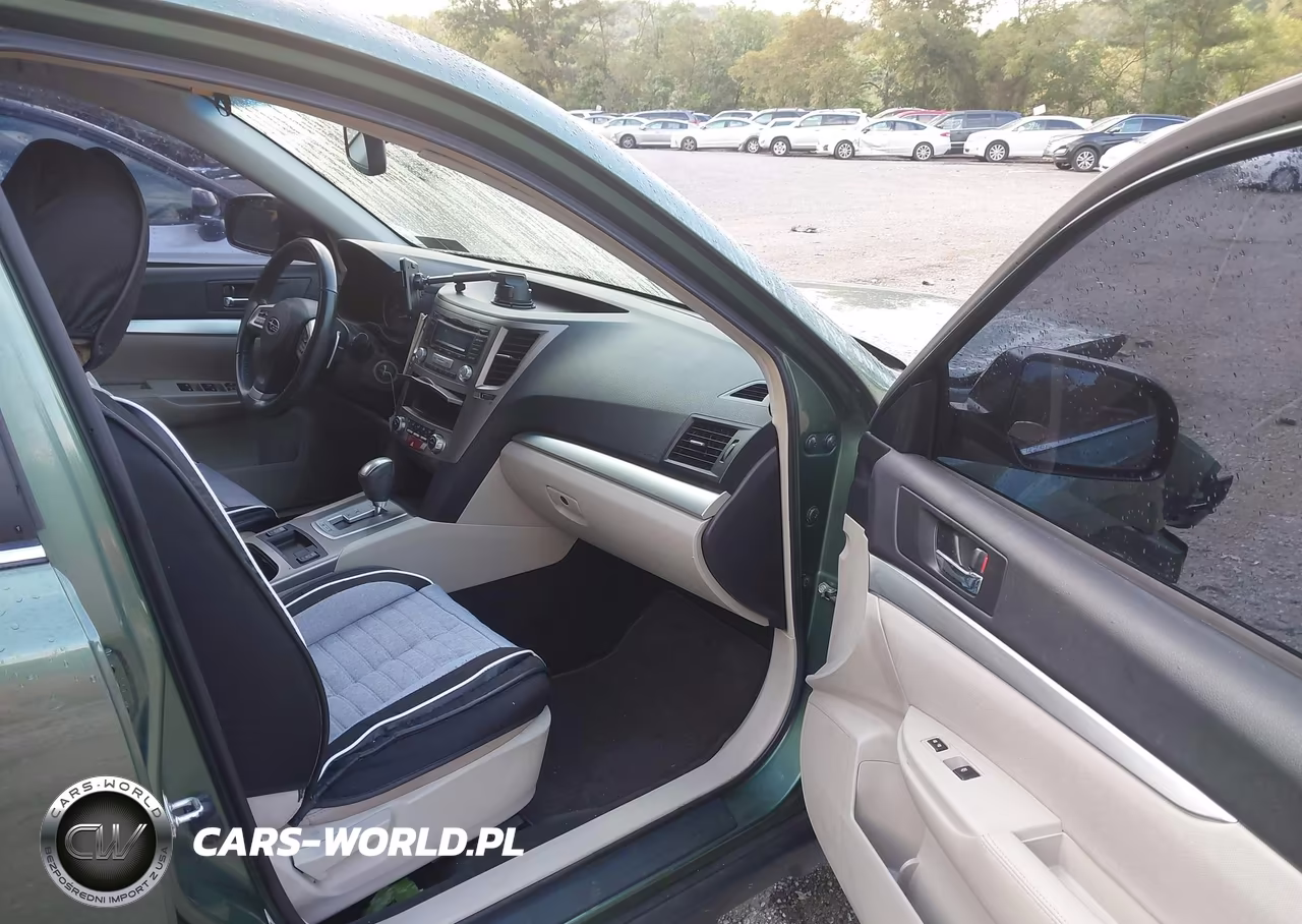 2013 Subaru Outback 2.5I Premium VIN:4S4BRCCC2D3275228 - 5