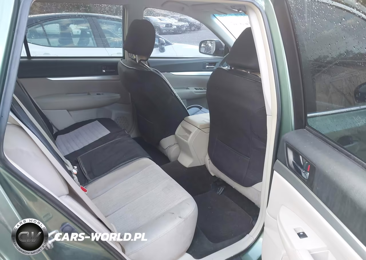 2013 Subaru Outback 2.5I Premium VIN:4S4BRCCC2D3275228 - 8