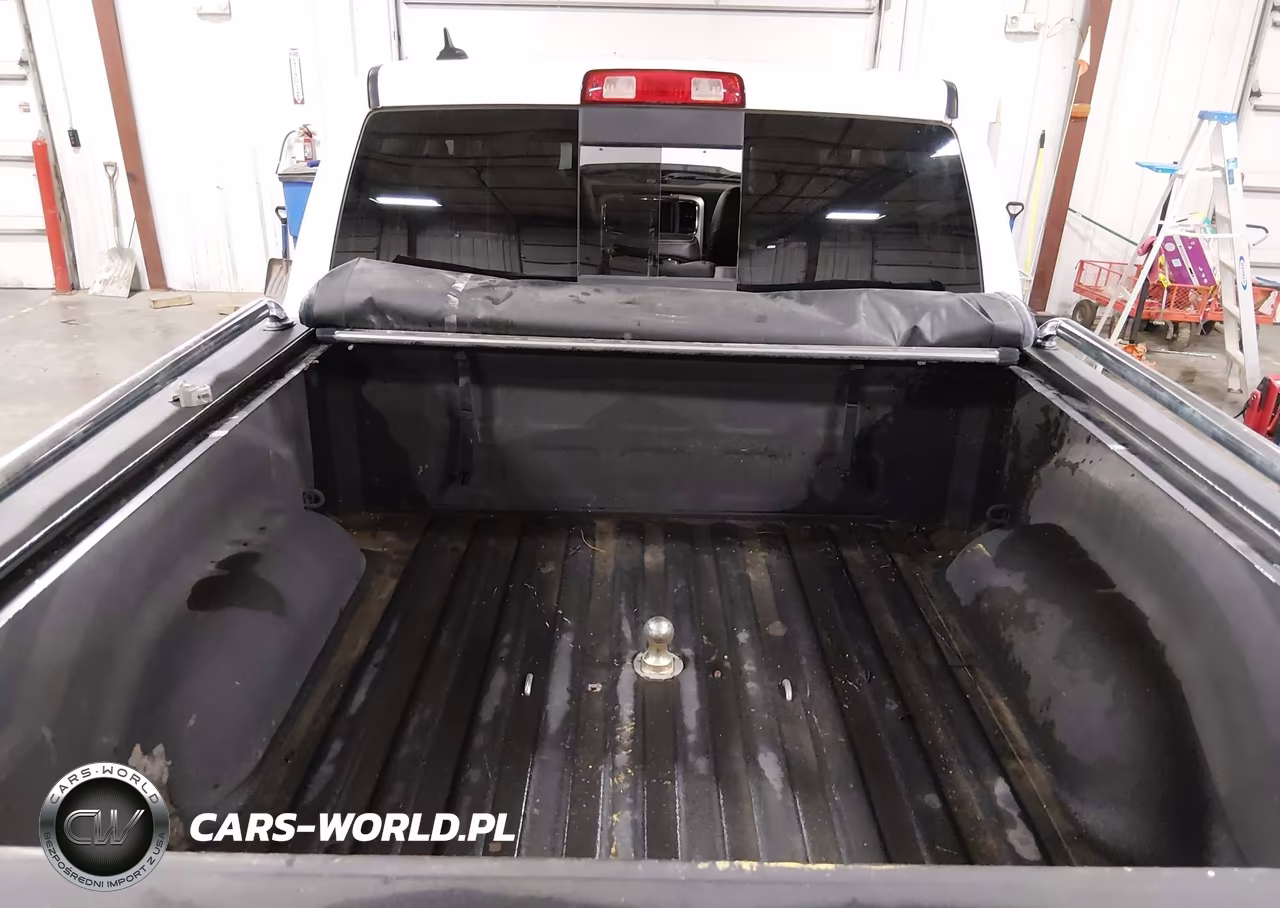 2017 Ram 1500 Laramie 4X4 5'7 Box VIN:1C6RR7NM4HS883111 - 17