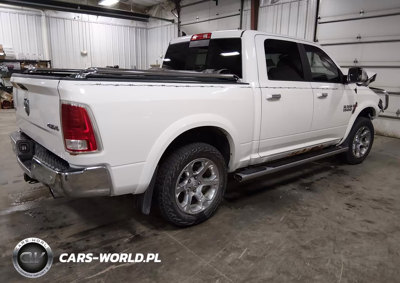 2017 Ram 1500 Laramie 4X4 5'7 Box VIN:1C6RR7NM4HS883111 - 4