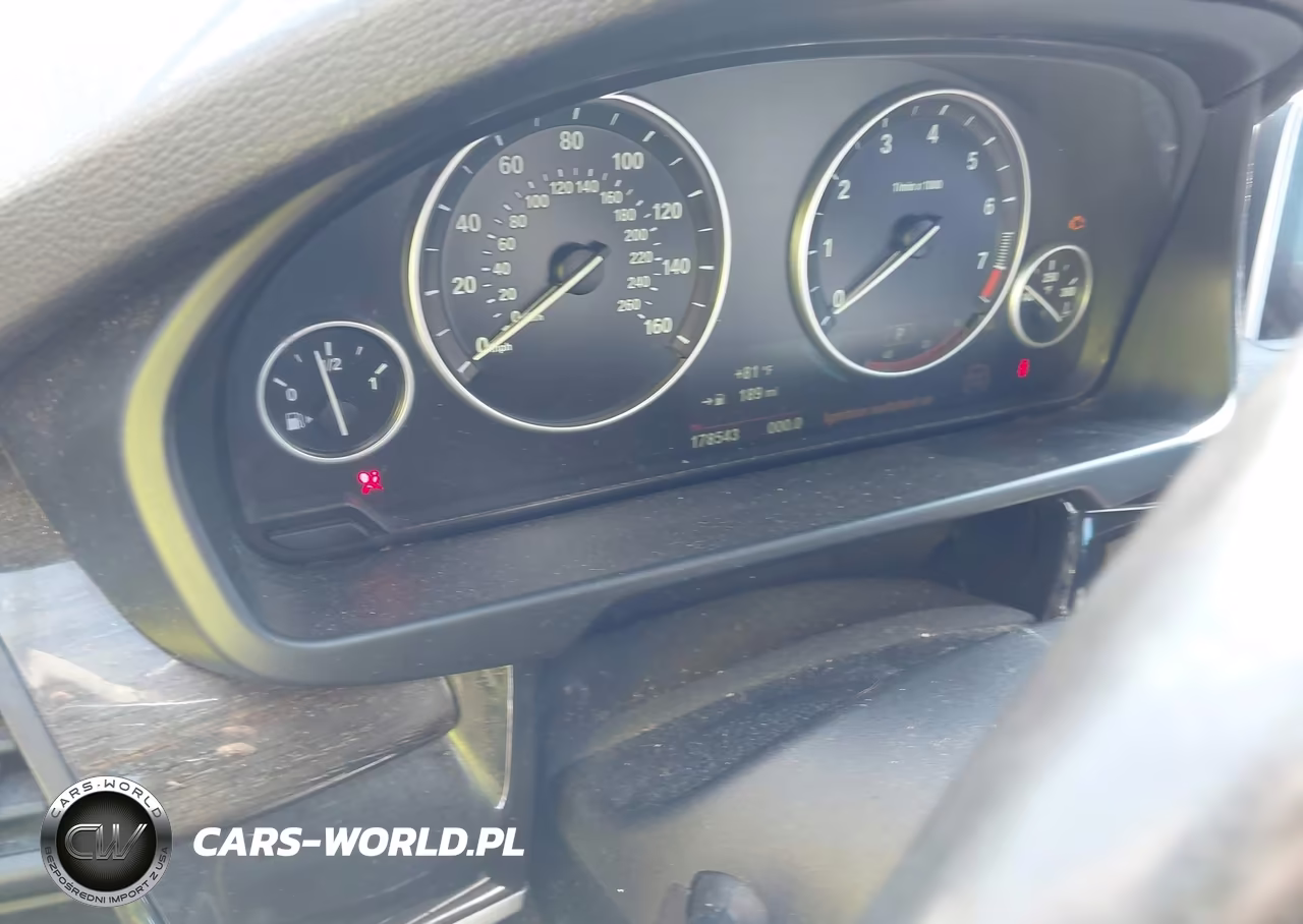 2015 BMW X5 xDrive35I VIN:5UXKR0C59F0K63262 - 15