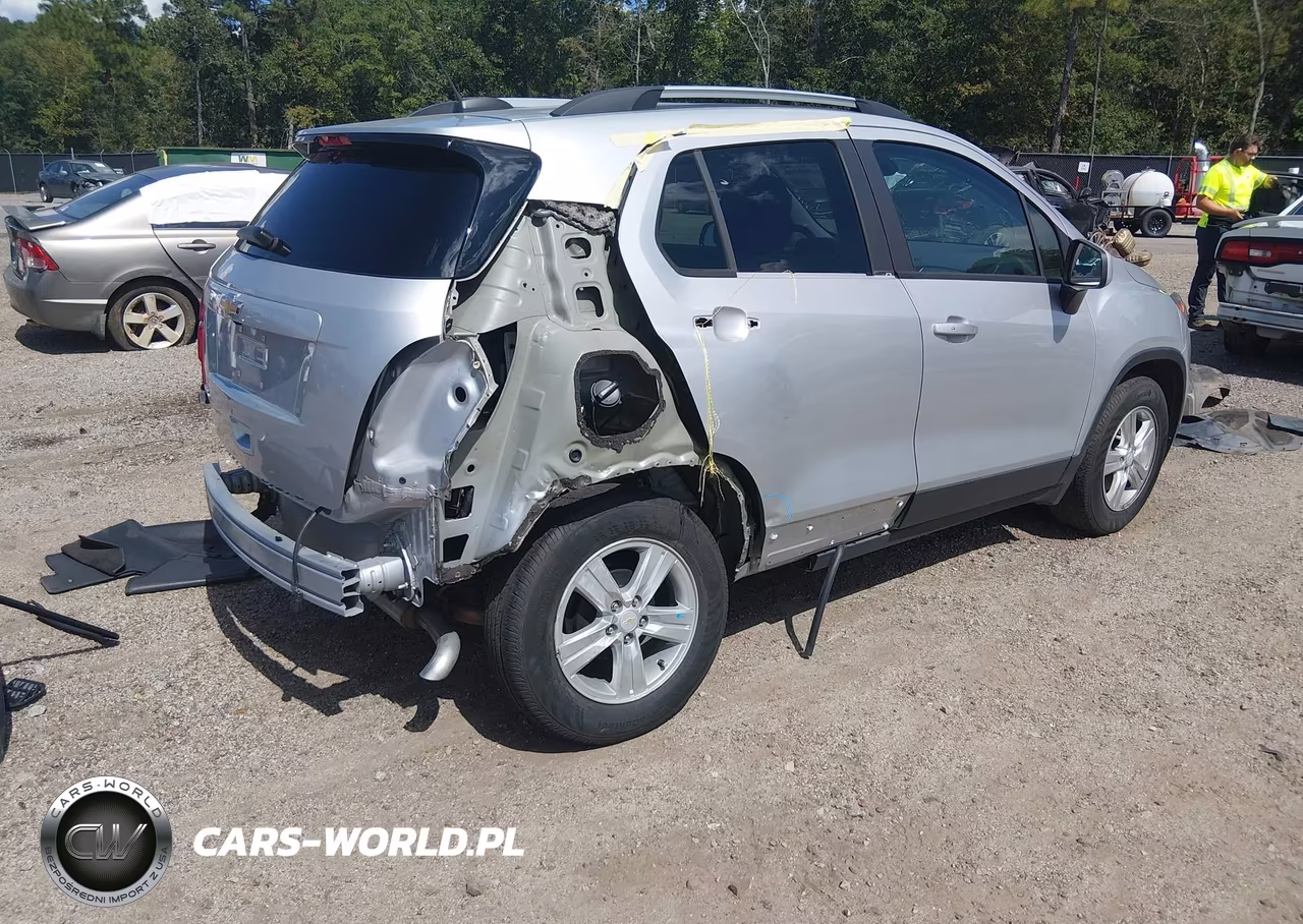2021 Chevrolet Trax Fwd Lt VIN:KL7CJLSB5MB302577 - 4