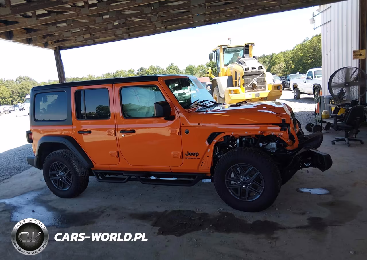 2025 Jeep Wrangler 4-Door Summit 4X4 VIN:1C4PJXDG0SW623968 - 13