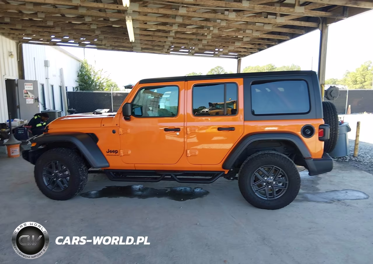 2025 Jeep Wrangler 4-Door Summit 4X4 VIN:1C4PJXDG0SW623968 - 14