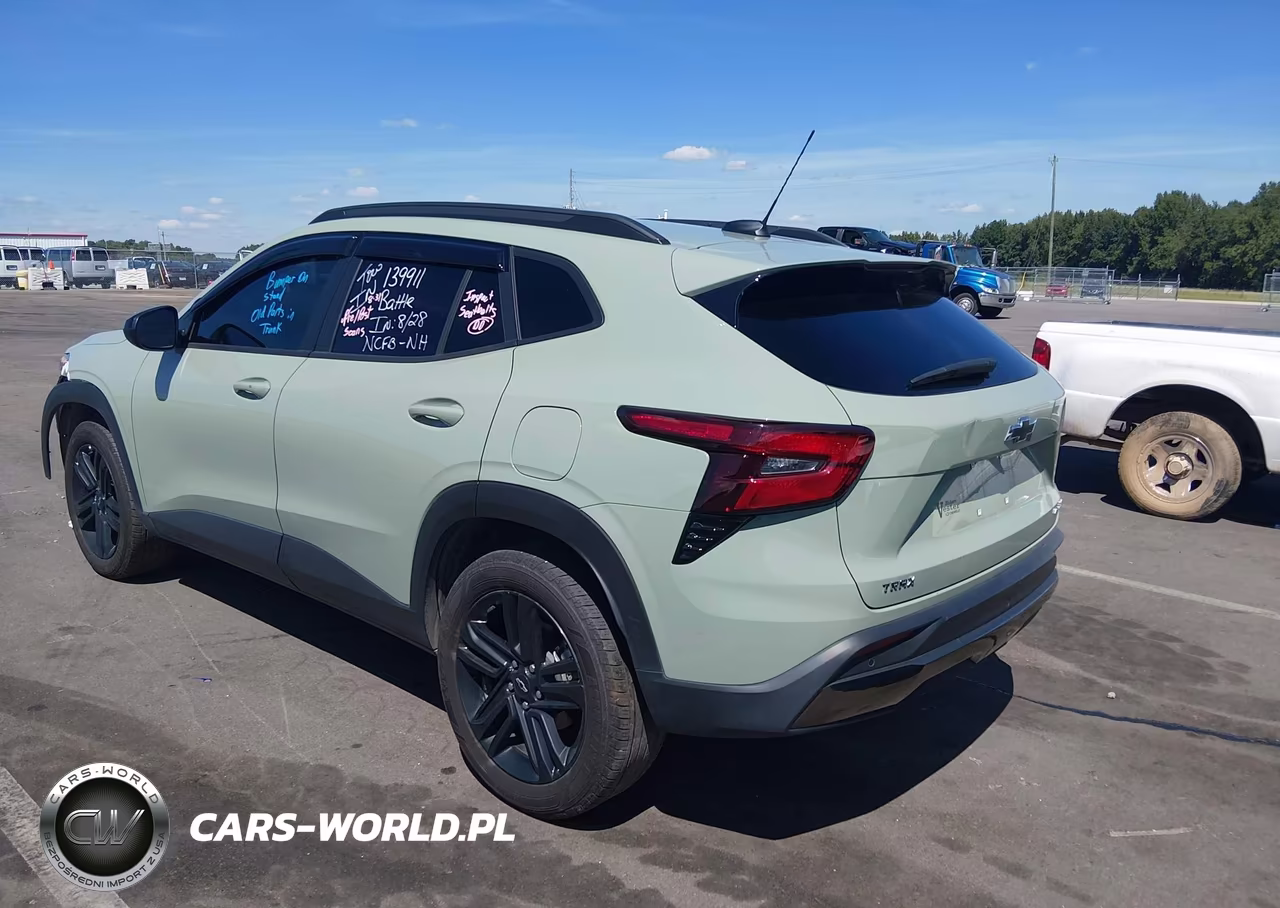 2025 Chevrolet Trax Fwd Activ VIN:KL77LKEP7SC110677 - 3