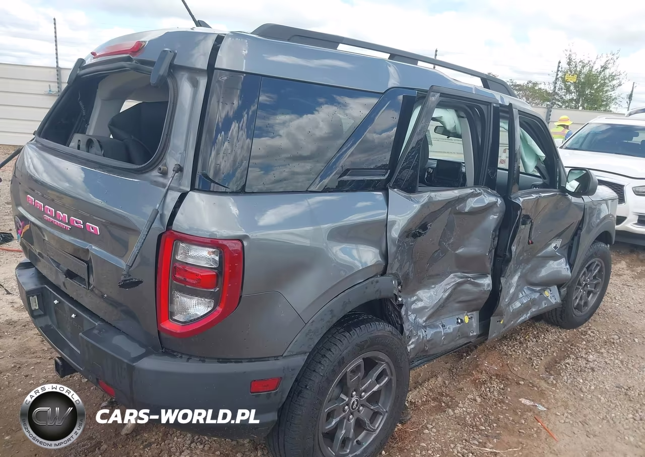 2022 Ford Bronco Sport Big Bend VIN:3FMCR9B62NRD02692 - 4