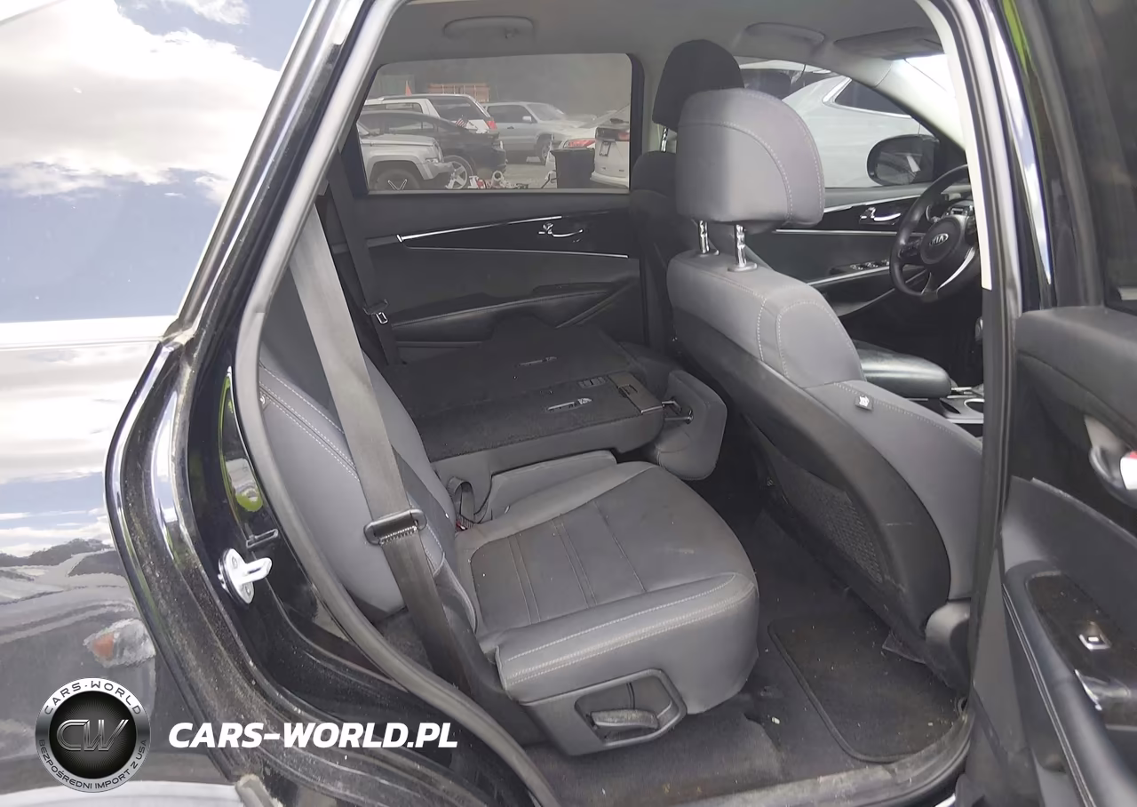 2017 Kia Sorento 2.4L Lx VIN:5XYPG4A33HG216621 - 8
