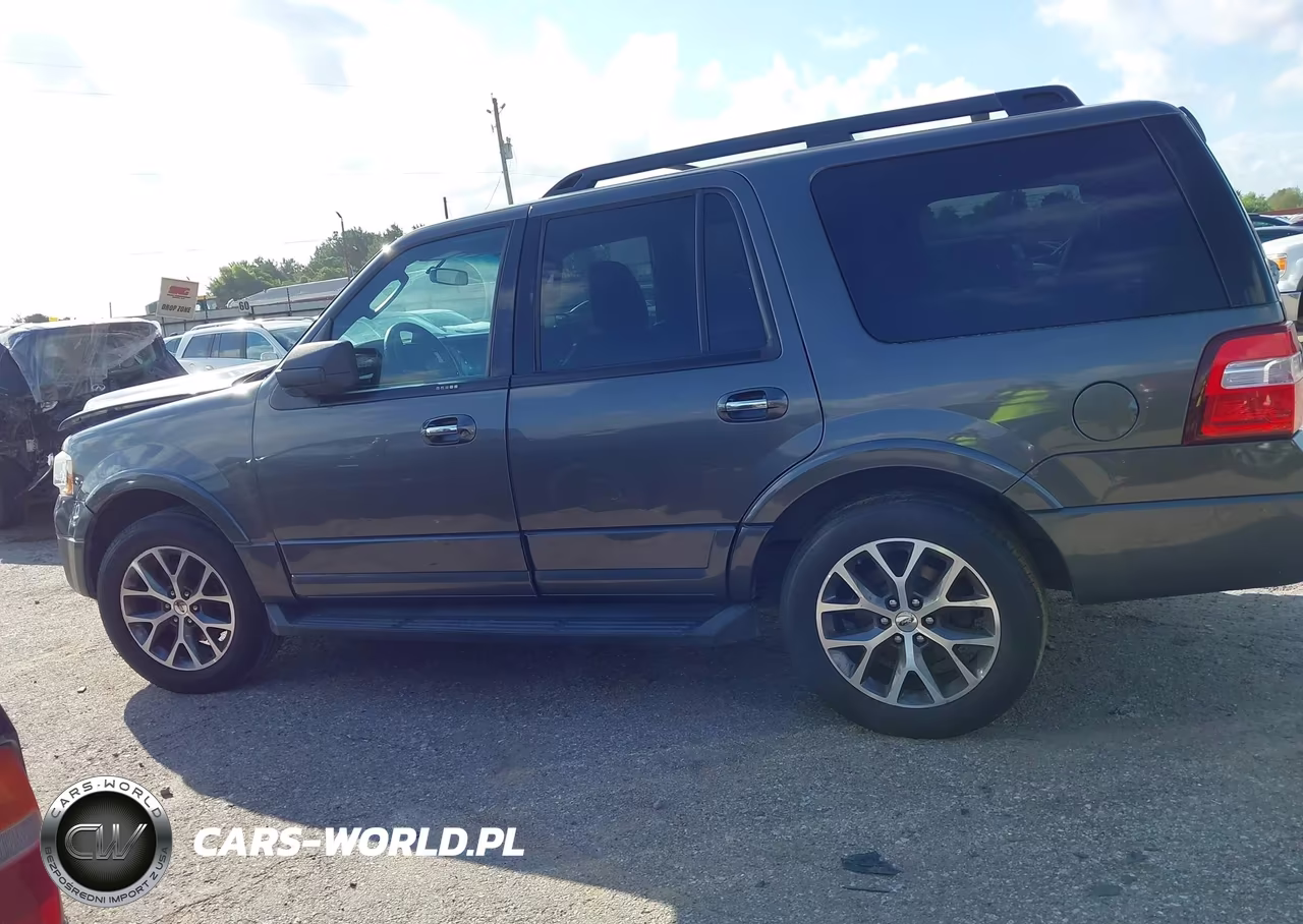 2015 Ford Expedition Xlt VIN:1FMJU1HT2FEF03419 - 13