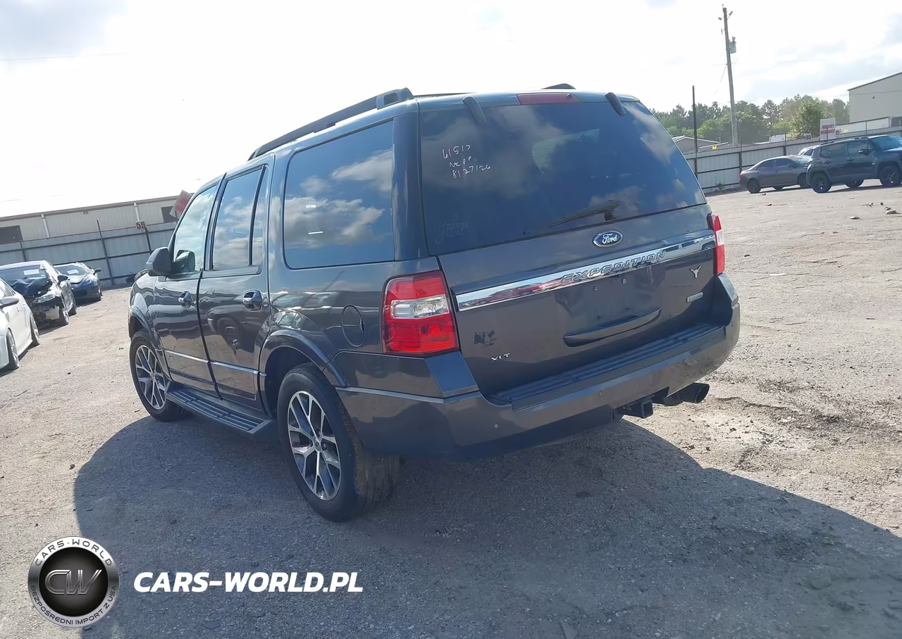 2015 Ford Expedition Xlt VIN:1FMJU1HT2FEF03419 - 3