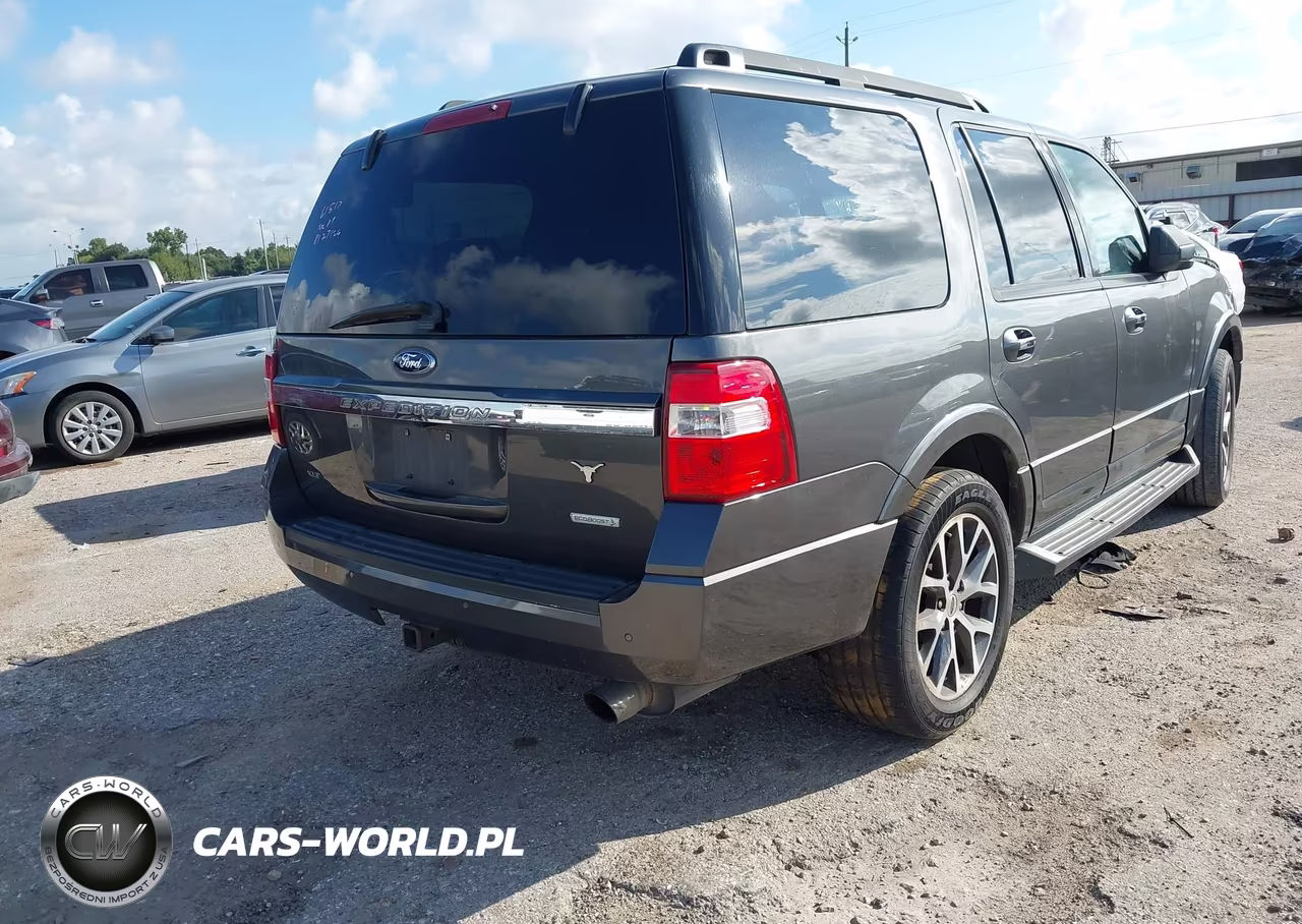 2015 Ford Expedition Xlt VIN:1FMJU1HT2FEF03419 - 4