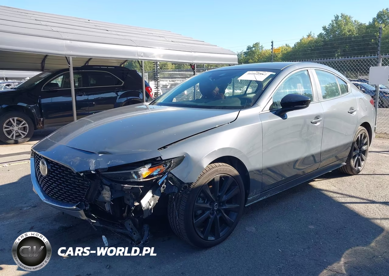 2022 Mazda Mazda3 Carbon Edition VIN:3MZBPACL9NM318605 - 2