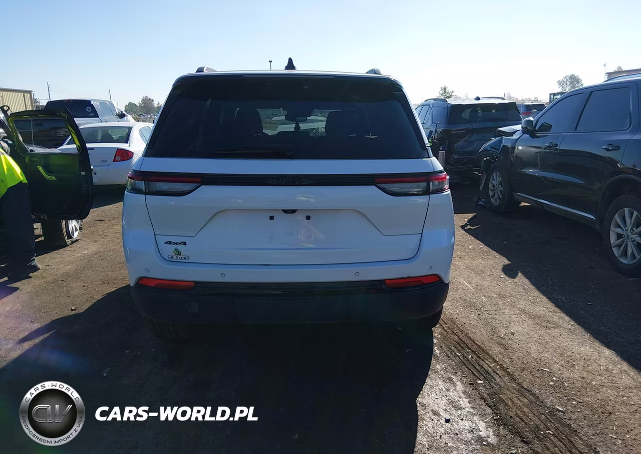2024 Jeep Grand Cherokee Altitude X 4X4 VIN:1C4RJHAG3RC156298 - 15