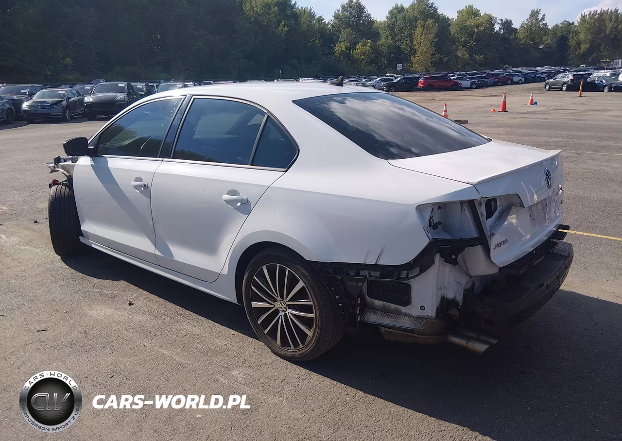 2015 Volkswagen Jetta 1.8T Sport VIN:3VWD17AJ9FM427601 - 3