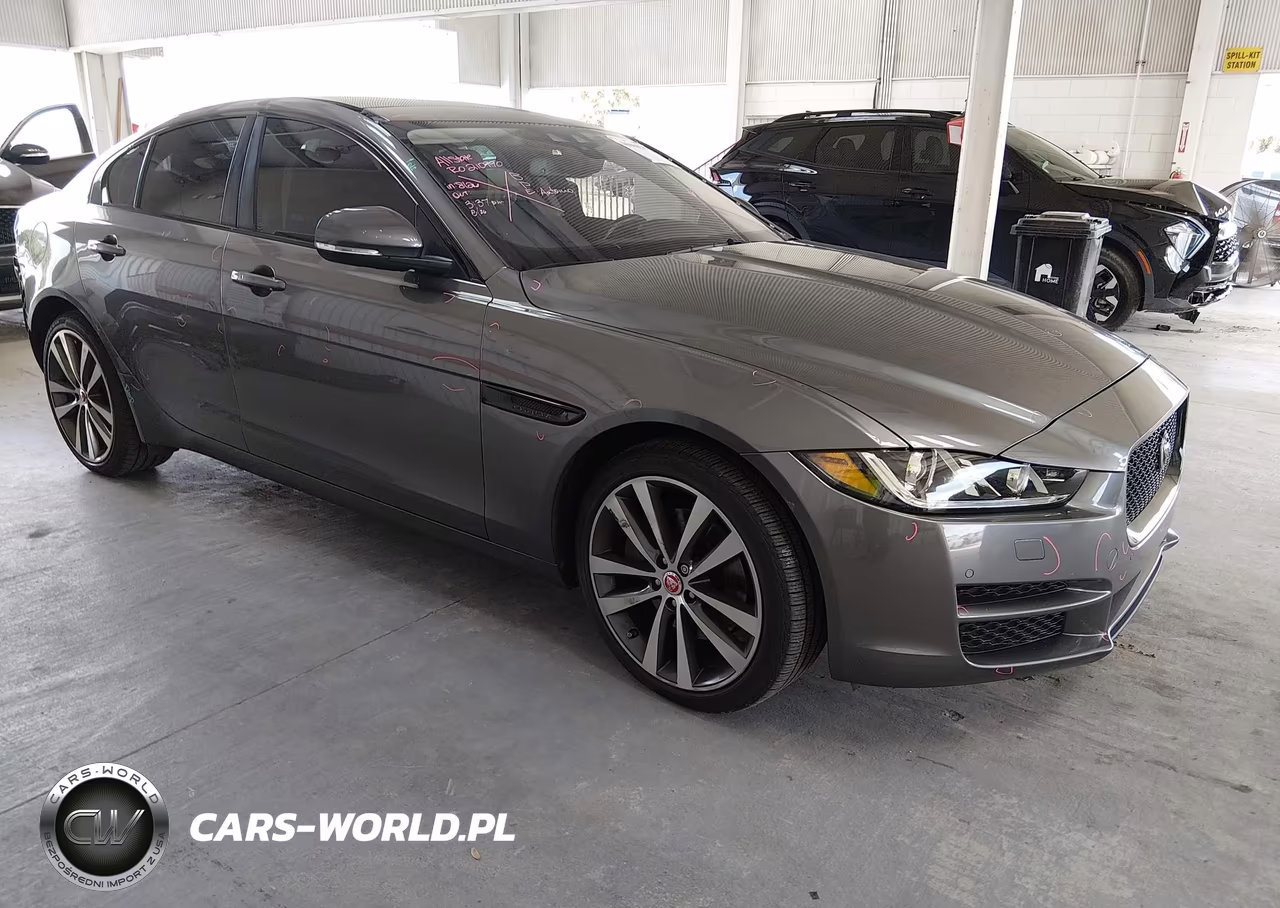 2017 Jaguar Xe 25T Prestige VIN:SAJAE4BG0HA964371 - 1