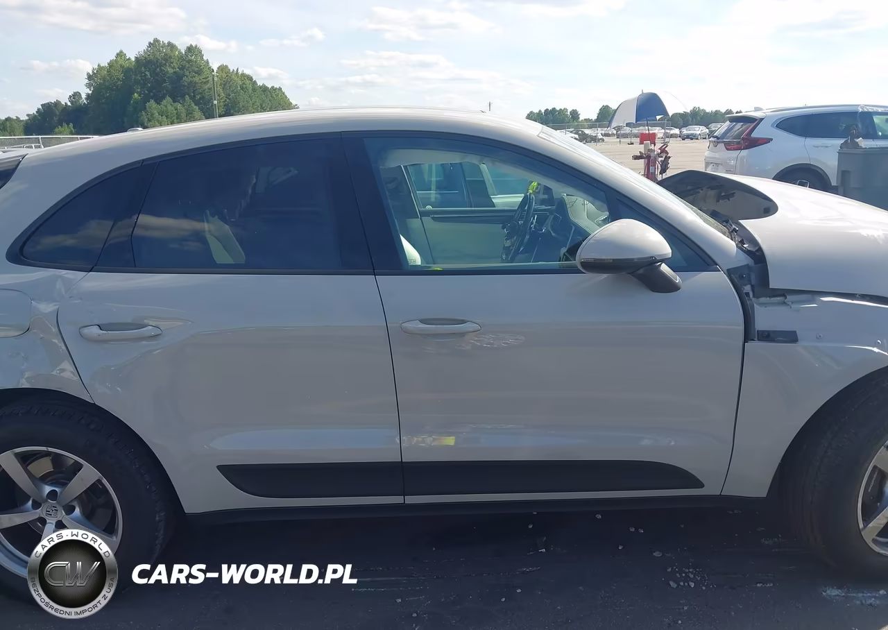 2021 Porsche Macan VIN:WP1AA2A52MLB12681 - 13