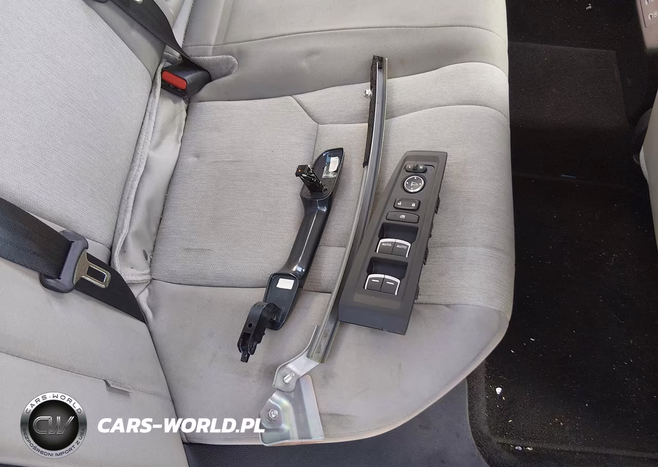 2025 Honda Accord Lx VIN:1HGCY1F25SA087798 - 12