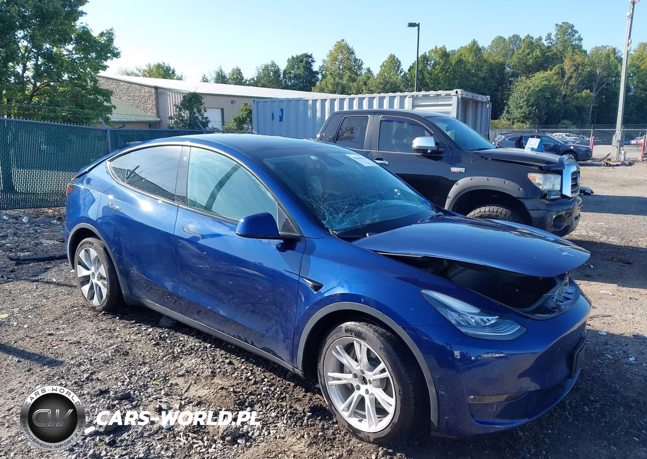 2022 Tesla Model Y Long Range Dual Motor All-Wheel Drive