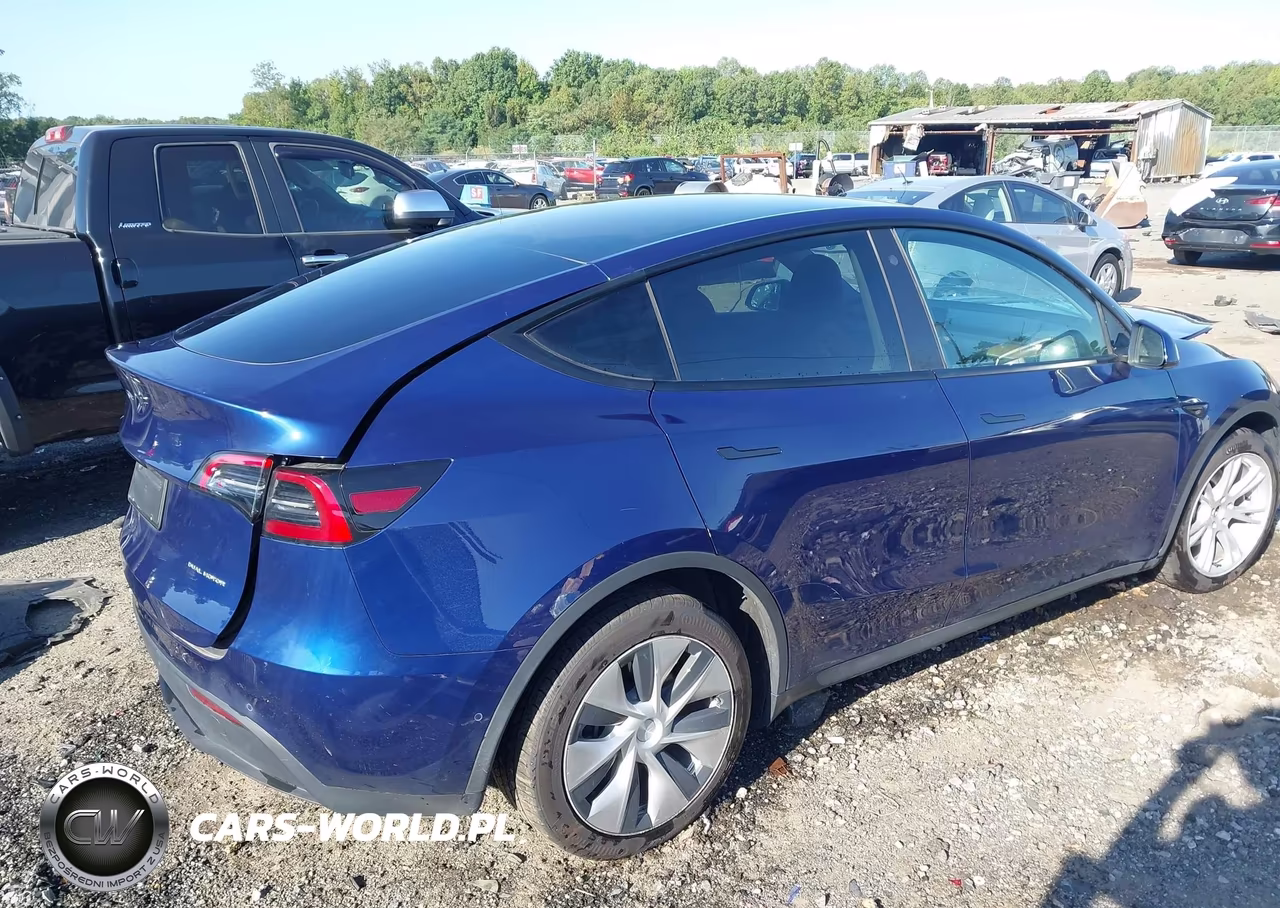 2022 Tesla Model Y Long Range Dual Motor All-Wheel Drive VIN:7SAYGAEE7NF465220 - 4