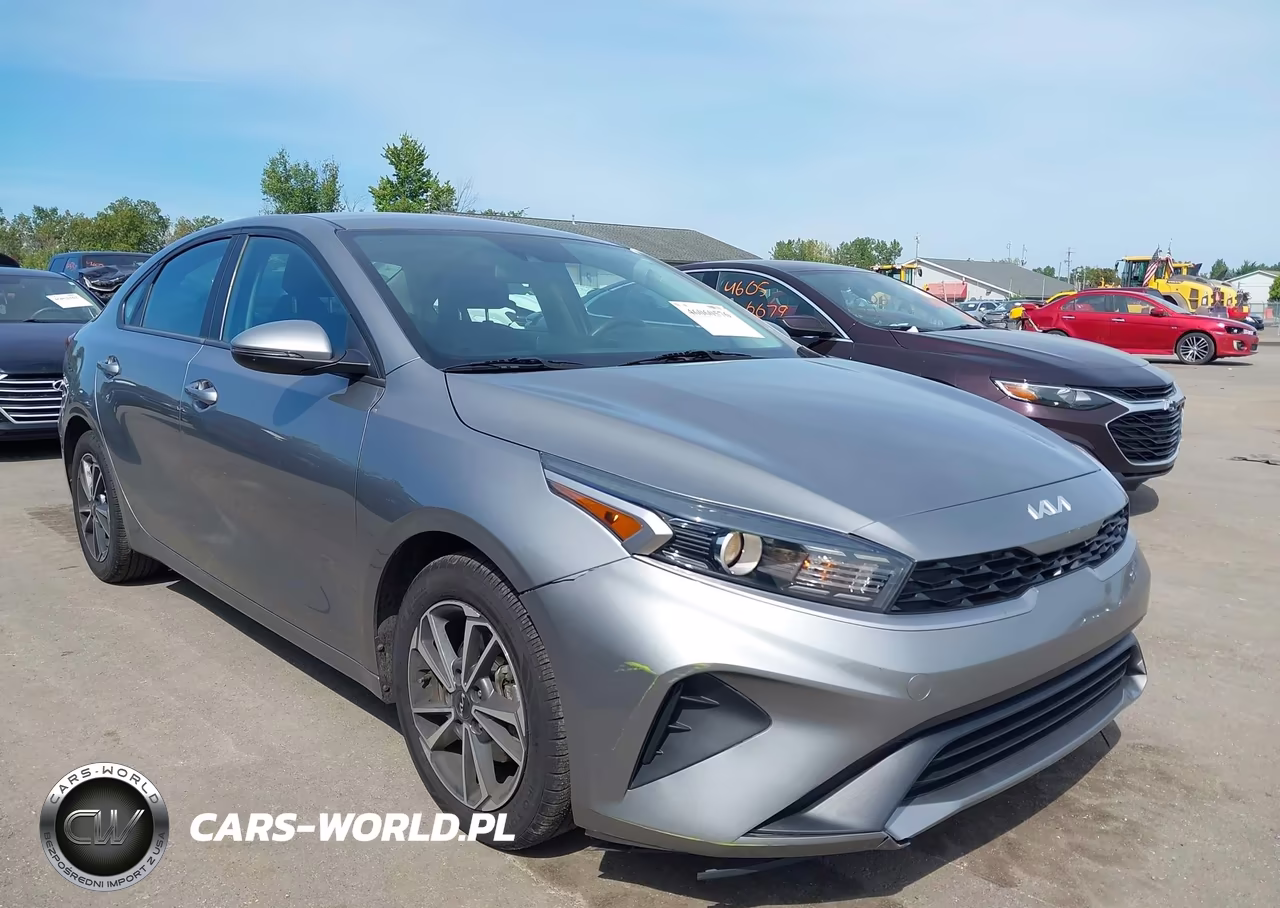 2022 Kia Forte Lxs