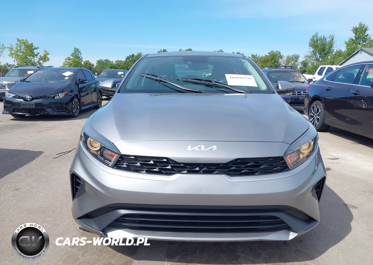 2022 Kia Forte Lxs VIN:3KPF24AD5NE437066 - 12