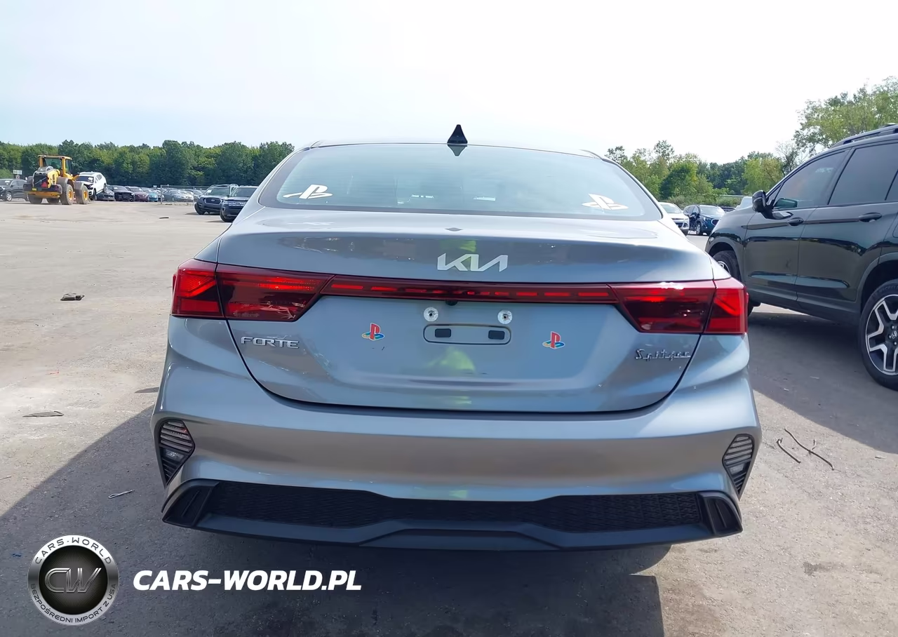 2022 Kia Forte Lxs VIN:3KPF24AD5NE437066 - 16