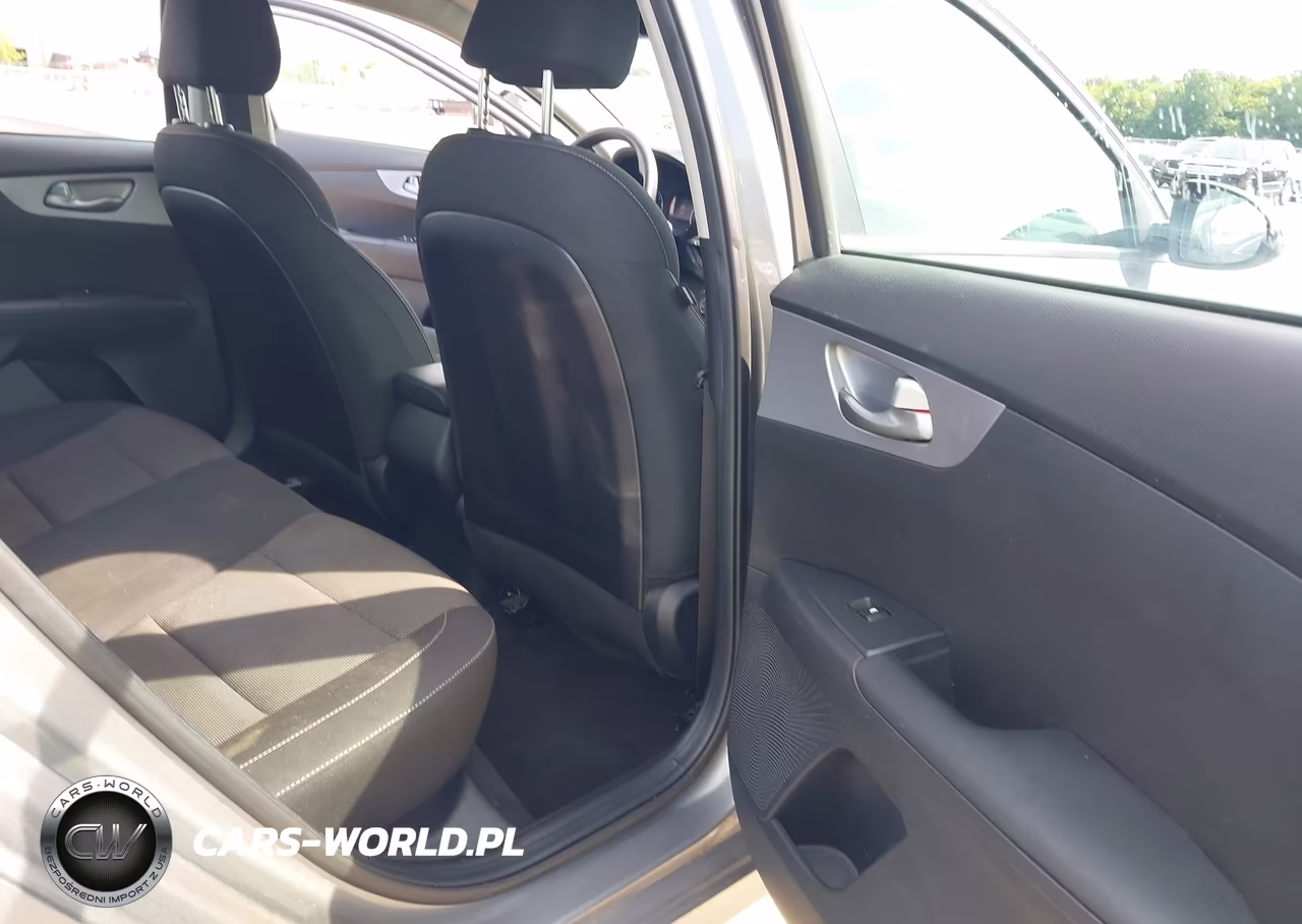 2022 Kia Forte Lxs VIN:3KPF24AD5NE437066 - 8