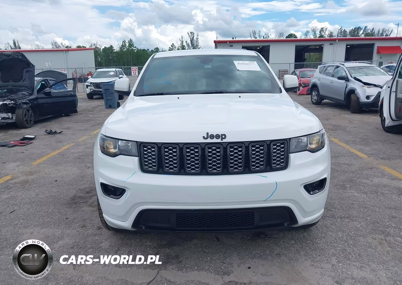 2019 Jeep Grand Cherokee Altitude 4X2 VIN:1C4RJEAG0KC716007 - 13