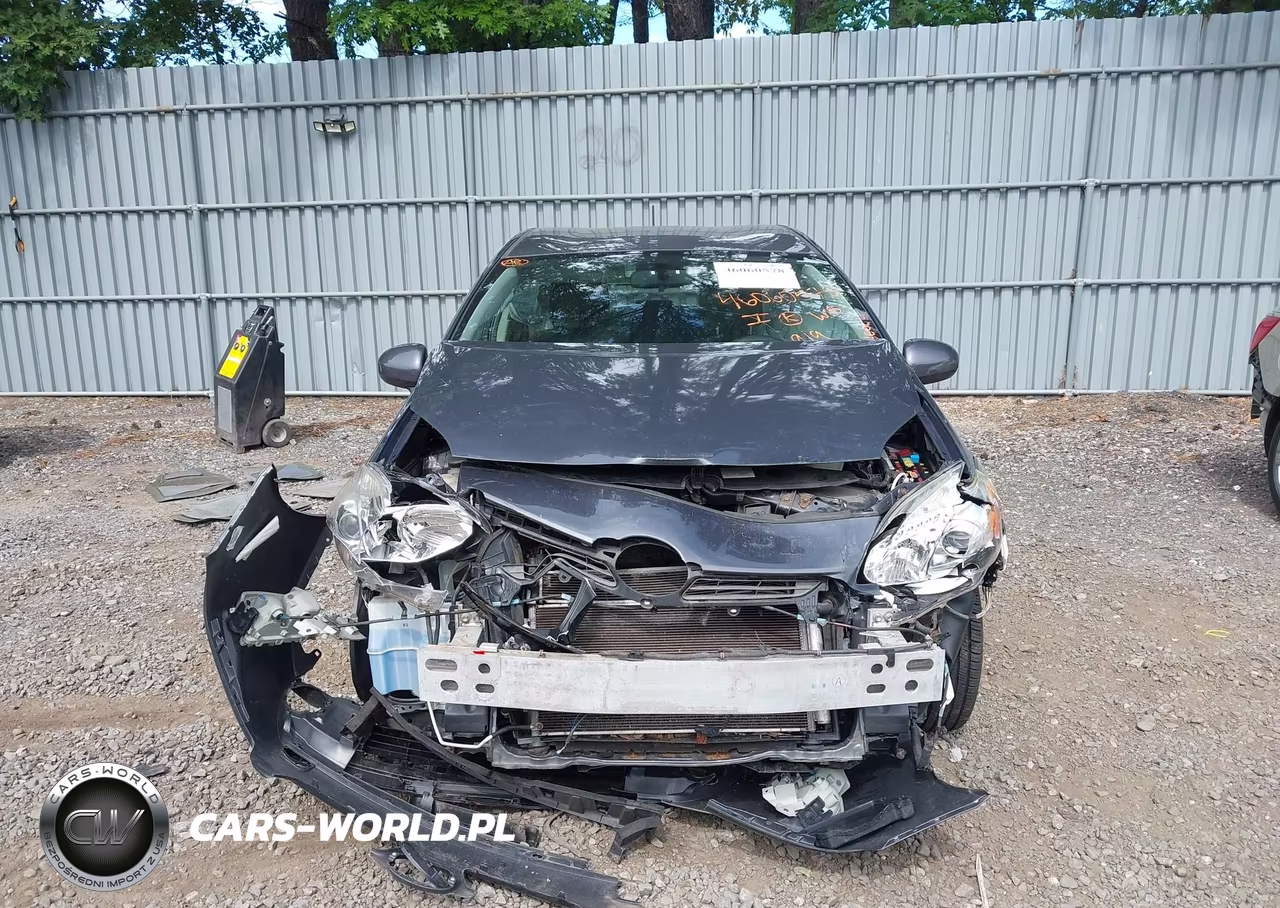 2015 Toyota Prius Two VIN:JTDKN3DU2F0453778 - 12
