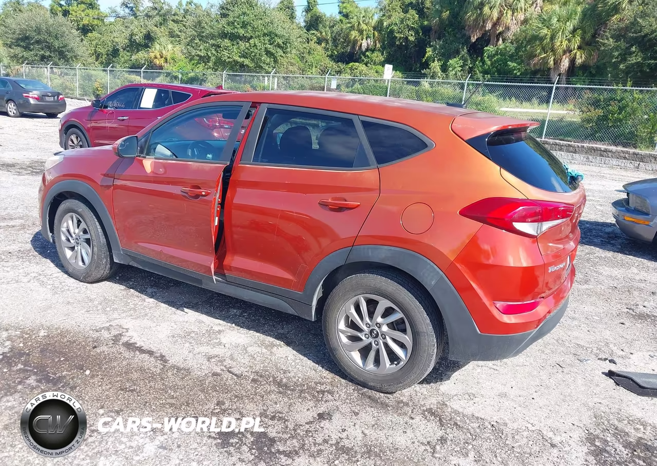 2017 Hyundai Tucson Se VIN:KM8J23A41HU390852 - 3