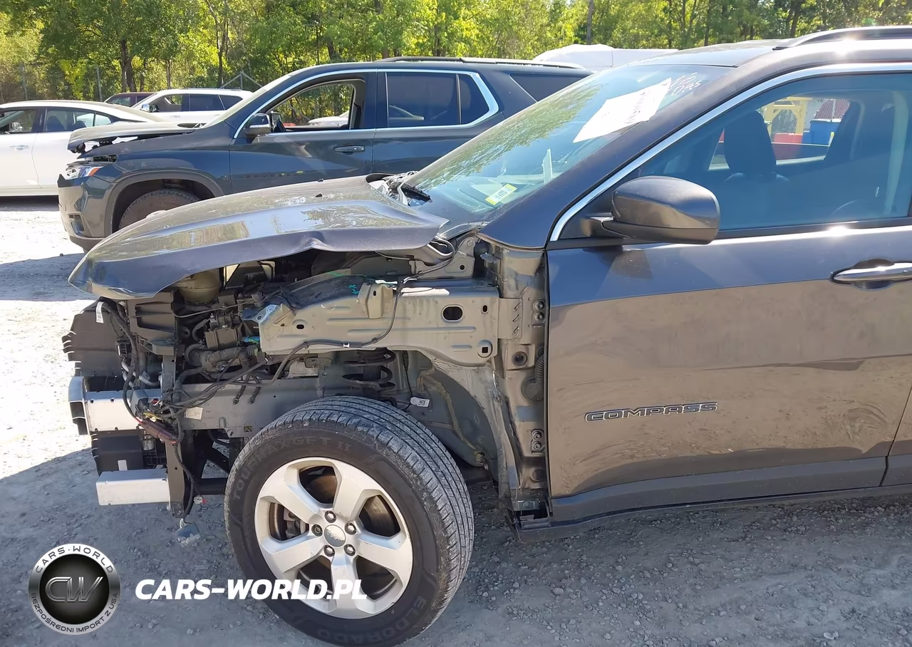 2018 Jeep Compass Latitude 4X4 VIN:3C4NJDBB6JT436509 - 6