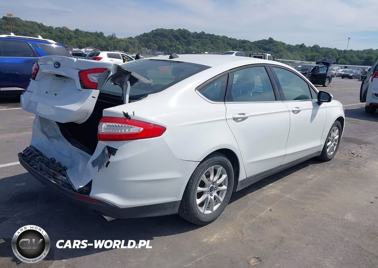2016 Ford Fusion S VIN:3FA6P0G75GR213017 - 4