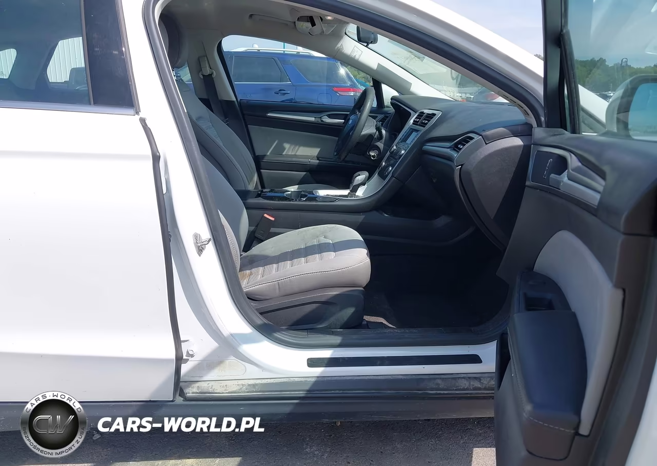 2016 Ford Fusion S VIN:3FA6P0G75GR213017 - 5