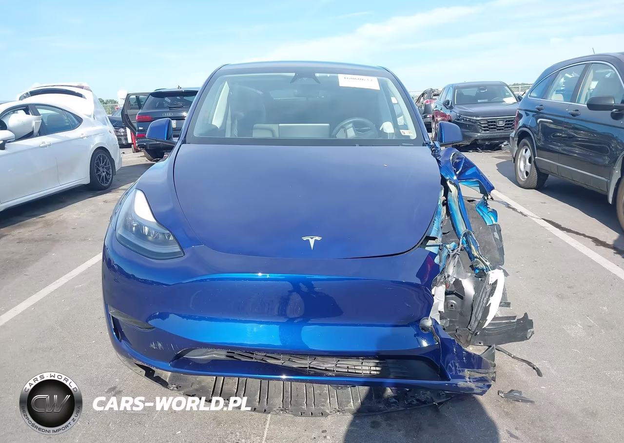 2024 Tesla Model Y Long Range Single Motor Rear-Wheel Drive-Rwd VIN:7SAYGDED1RF191950 - 11